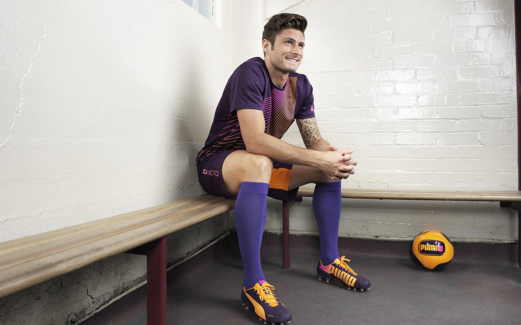 双二十传奇，姆巴佩与巴雷内切亚铸就五大联赛罕见里程碑