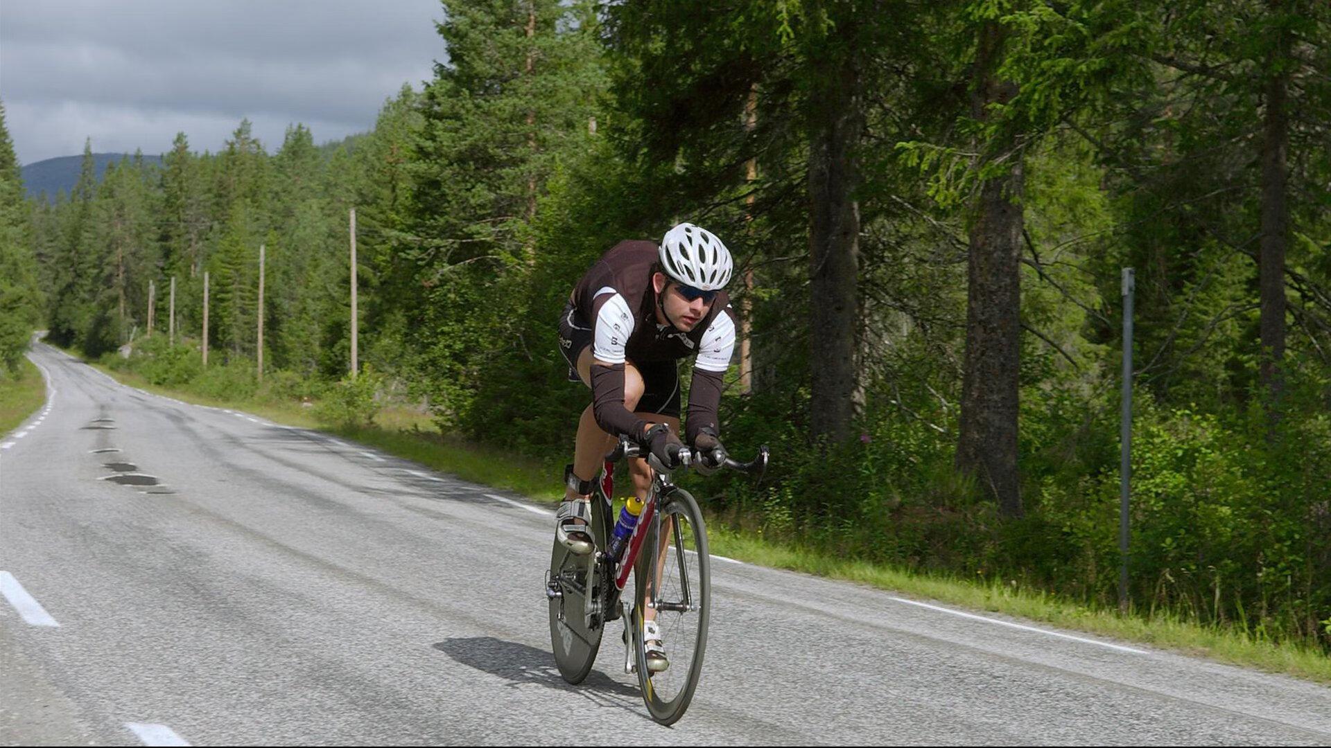 埃利奥特-安德森展望世界杯征程，力挺主帅澳波引领球队走出低谷
